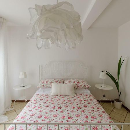 Casa Marisa Leilighet Sirmione Eksteriør bilde