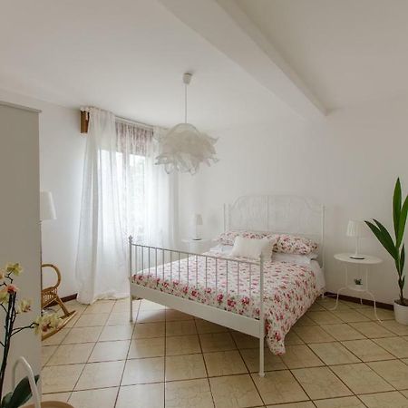 Casa Marisa Leilighet Sirmione Eksteriør bilde