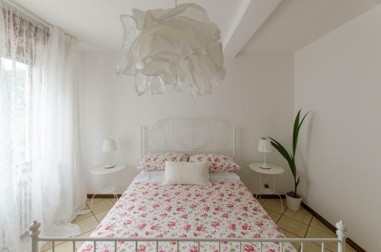 Casa Marisa Leilighet Sirmione Eksteriør bilde